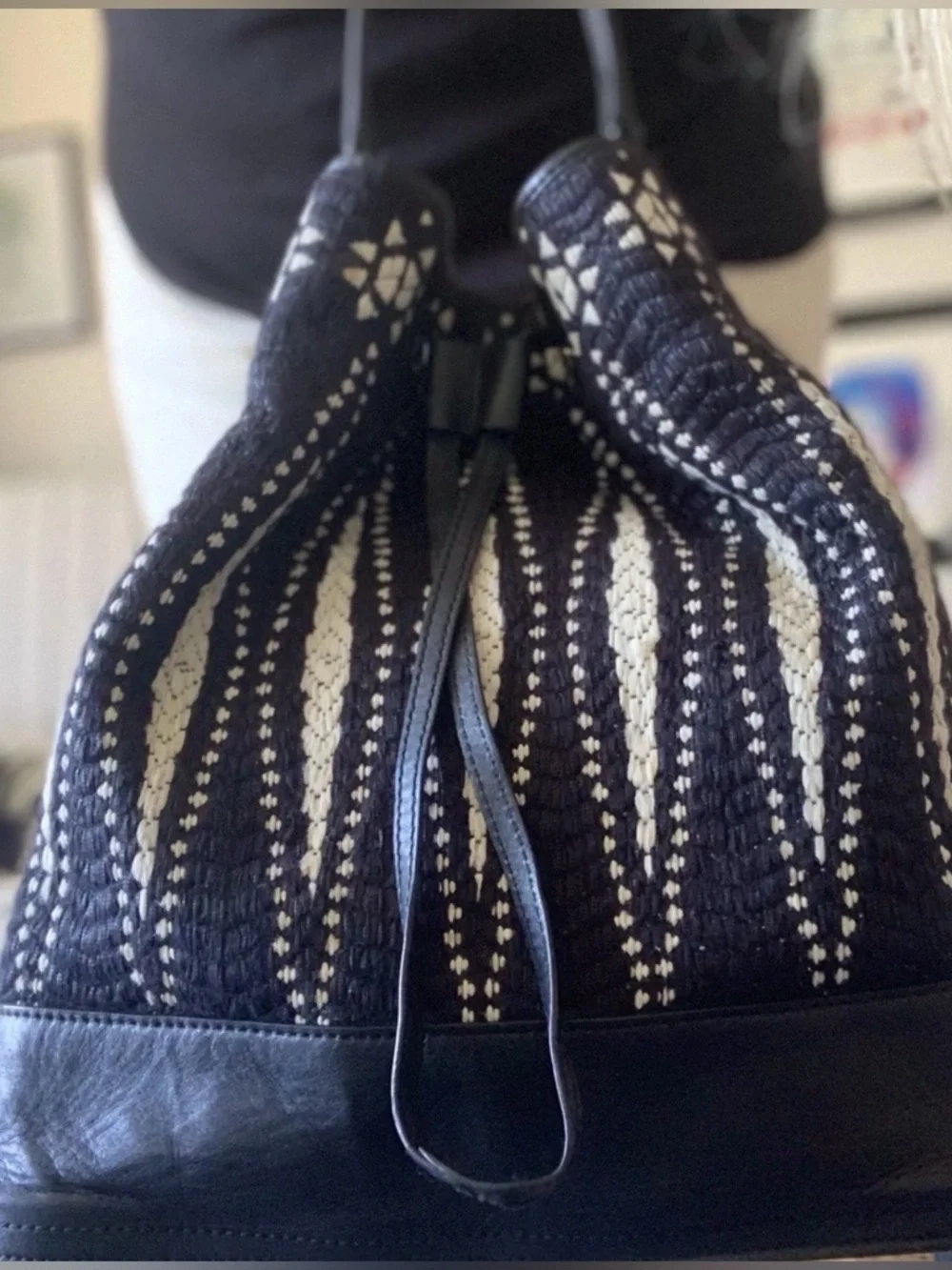 TORY BURCH RARE SAVORA TWEED & LEATHER BUCKET/BACKPACK DRAWSTRING BAG - Picture 8 of 11